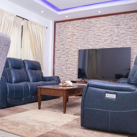Luxury Suites Chester One Дакар Экстерьер фото