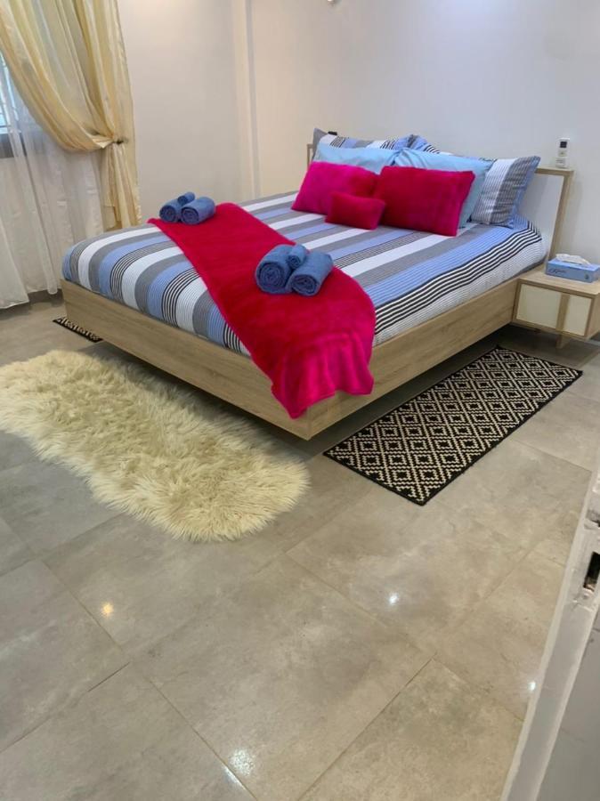 Luxury Suites Chester One Дакар Экстерьер фото